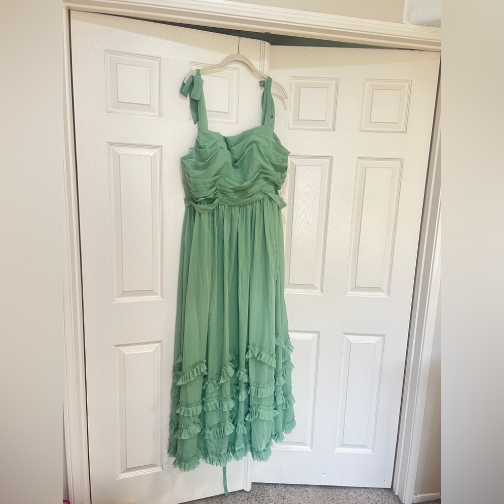 Women’s Green Ruffled Maxi Dress with Tie Straps